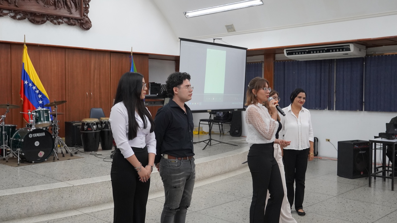 Grupos culturales UNY